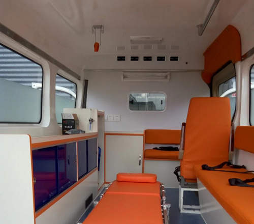 東風御風短軸救護車 東風御風短軸救護車