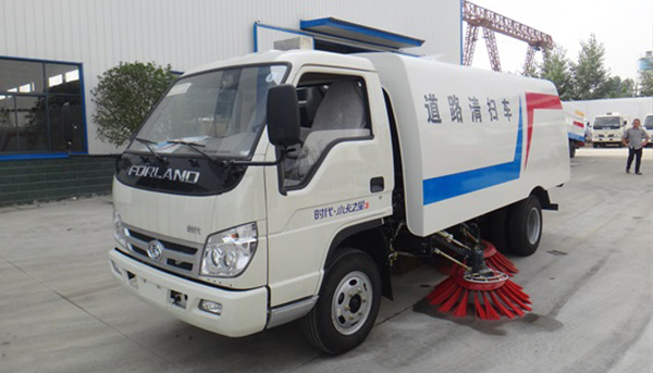 湖北程力掃路車頻繁需要修理,記得關懷一下你的愛車